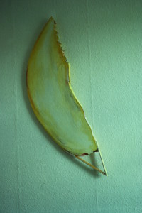 WVZ 4-8-85, Acryl auf Spanplatte, Holz, "Zitronenmond", 1985, 35 x 110